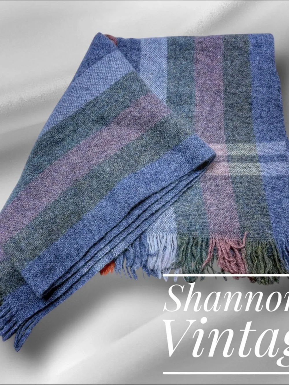 Avoca Hand Weavers 54 x 64 Pure New Wool Handwoven in Ireland Throw Blanket - Picture 1 of 6